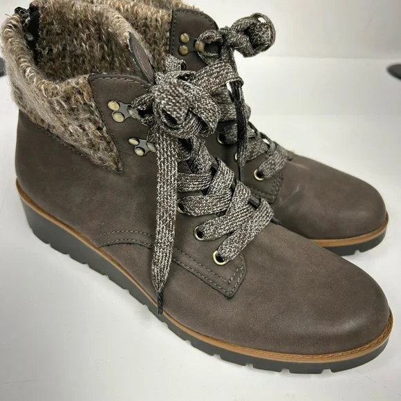 Adrienne Vittadini Brown Combat Boots - Picture 4 of 6